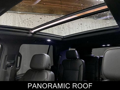 Used 2021 Chevrolet Tahoe RST w/ Luxury Package AWD/4WD image 31