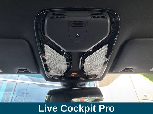 Used 2023 BMW M2 w/ Lighting Package RWD image 28