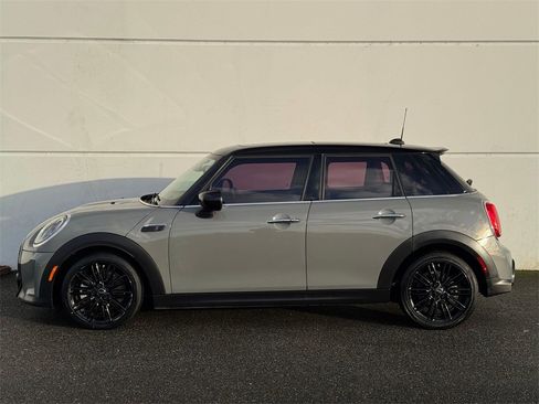 Used 2022 MINI Cooper S image 4