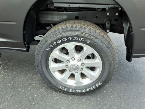 New 2026 RAM 2500 Big Horn AWD/4WD image 4