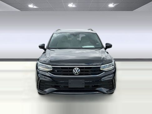 Used 2024 Volkswagen Tiguan SE R-Line image 6