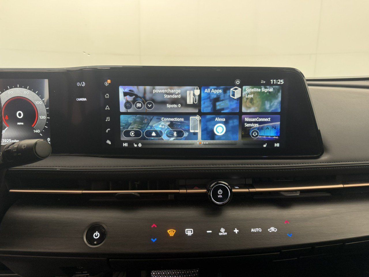 Used 2024 Nissan Ariya AWD image 20