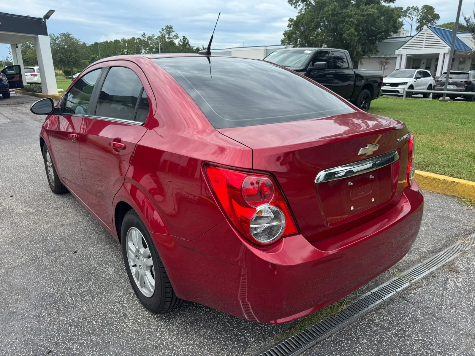 Used 2012 Chevrolet Sonic LT FWD image 6
