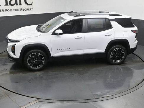 New 2026 Chevrolet Equinox LT w/ Safety and Technology Package AWD/4WD image 36
