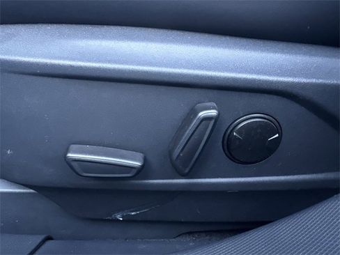 Used 2024 Ford Mustang Mach-E Select w/ Comfort Package Lite image 27