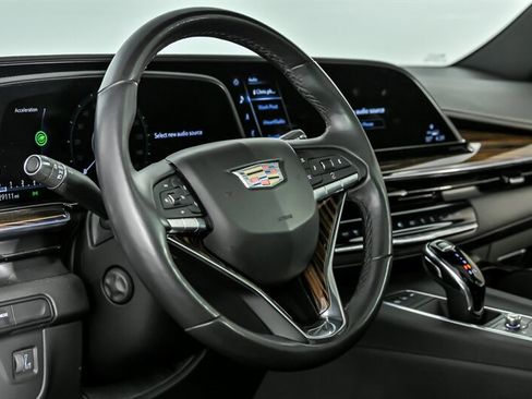 Used 2023 Cadillac Escalade Premium Luxury AWD/4WD image 22