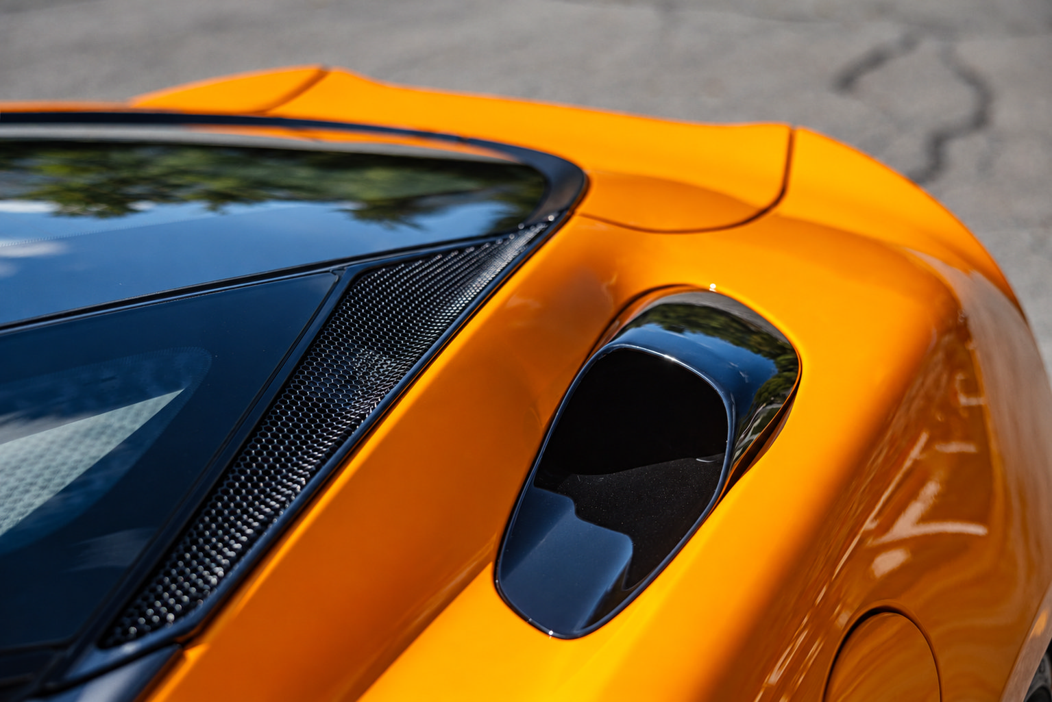Used 2025 McLaren GTS RWD image 22