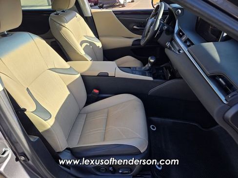 Certified 2021 Lexus ES 350 w/ Accessory Package FWD image 18