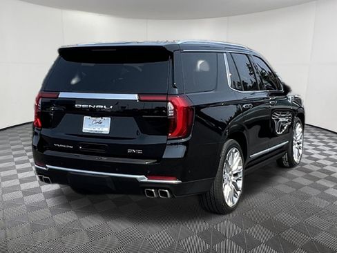 Used 2025 GMC Yukon Denali w/ Denali Reserve Package AWD/4WD image 6