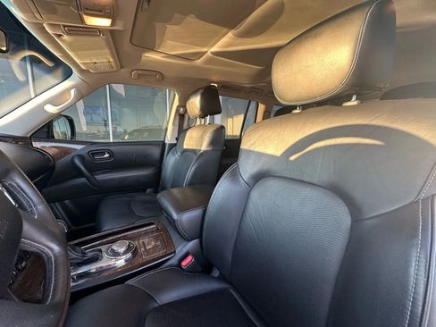 Used 2015 INFINITI QX80 Luxe w/ 22" Wheel Package image 11