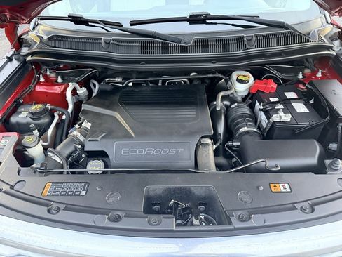 Used 2017 Ford Explorer Platinum image 36