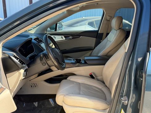 Used 2016 Lincoln MKX Reserve w/ Luxury Package image 9