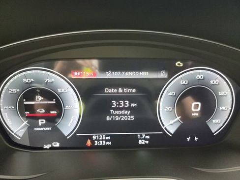 Used 2024 Audi Q5 e Premium Plus w/ Premium Plus Package image 39