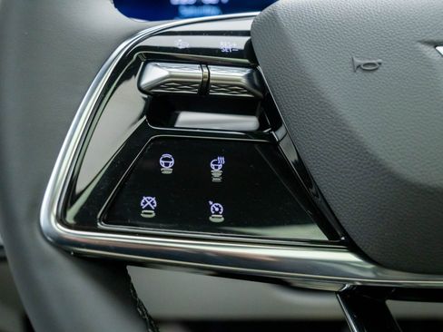 New 2026 Cadillac Lyriq Sport image 28