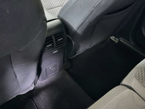 Used 2022 Ford Escape SE w/ Convenience Package FWD image 26