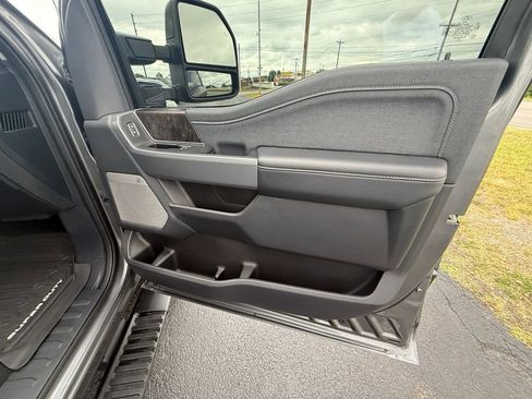 Used 2024 Ford F250 Lariat w/ Sport Appearance Package AWD/4WD image 22