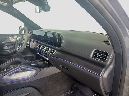 Used 2023 Mercedes-Benz GLE 53 AMG 4MATIC image 30