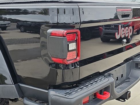 Used 2021 Jeep Gladiator Rubicon image 39