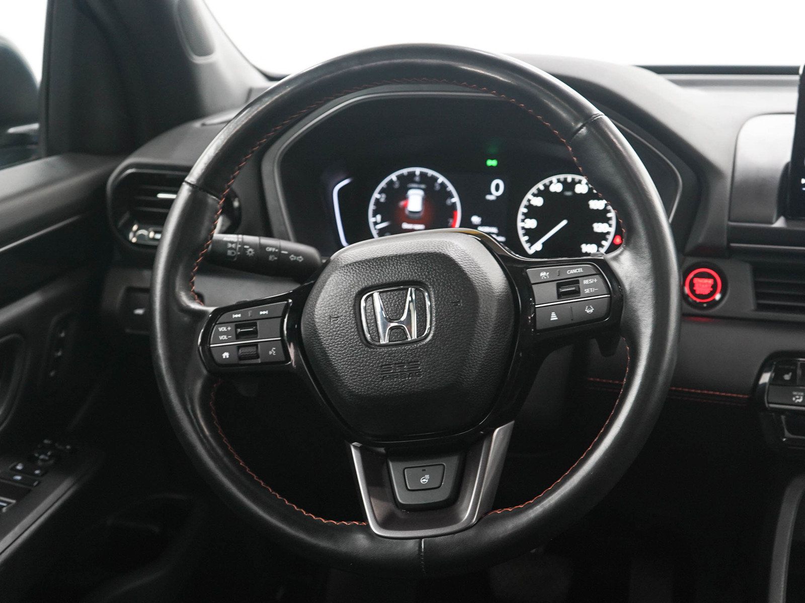 Used 2025 Honda Pilot TrailSport image 18
