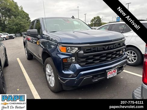 Used 2022 Chevrolet Silverado 1500 Custom AWD/4WD image 1