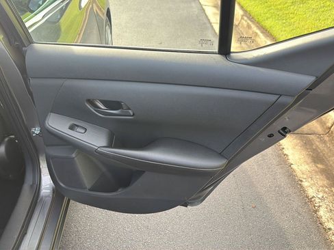 Used 2024 Nissan Sentra S FWD image 14