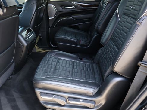 Used 2023 Cadillac Escalade Sport Platinum AWD/4WD image 24