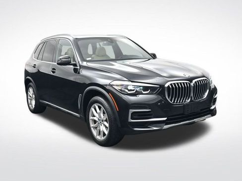 Used 2022 BMW X5 xDrive40i w/ Climate Comfort Package image 2