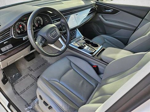 Used 2023 Audi Q7 3.0T Premium w/ Convenience Package image 9