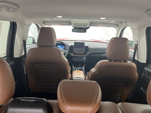 Used 2024 Ford Bronco Sport Outer Banks w/ Tech Package image 10