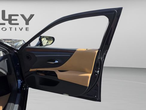 New 2025 Lexus ES 350 w/ Premium Package image 28