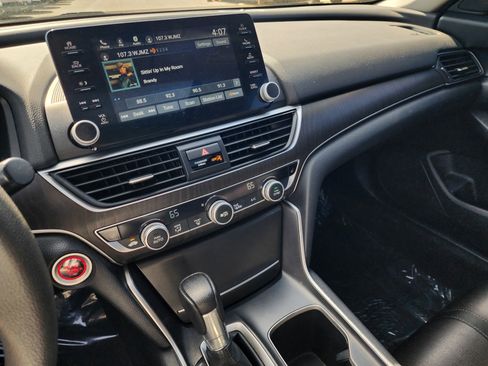 Certified 2019 Honda Accord EX image 14