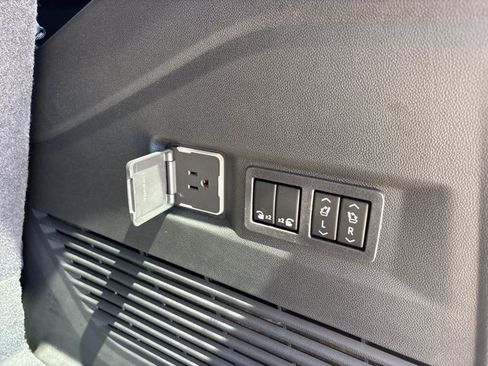 New 2026 Chevrolet Tahoe Premier AWD/4WD image 7