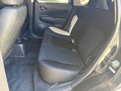 Used 2018 Nissan Versa Note SV FWD image 29