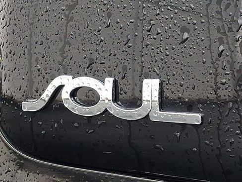 Used 2016 Kia Soul + w/ Tarmac Special Edition image 31