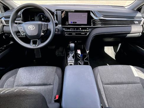 Used 2025 Toyota Camry LE FWD image 21
