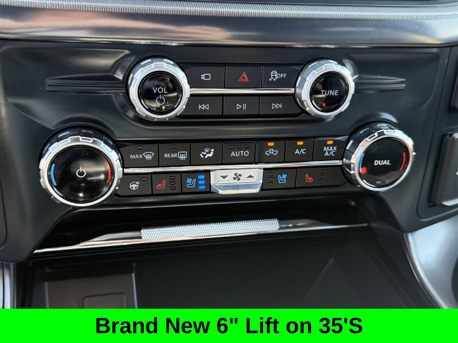 Used 2025 Ford F150 Lariat w/ Equipment Group 501A Mid AWD/4WD image 27