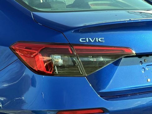 Certified 2022 Honda Civic EX image 8