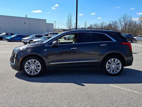 Used 2018 Cadillac XT5 Premium Luxury FWD image 7