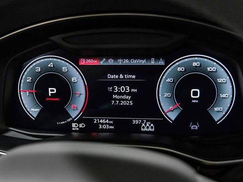 Used 2024 Audi Q8 Prestige image 17