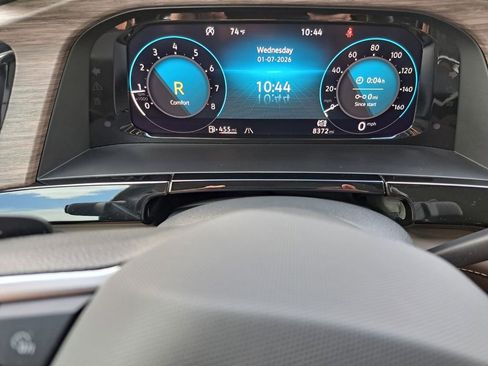 Used 2025 Volkswagen Atlas SEL image 12