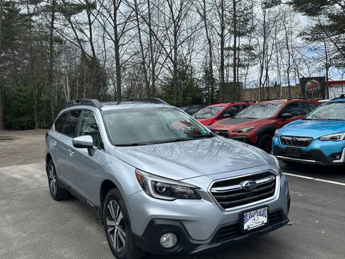 Used 2019 Subaru Outback 2.5i Limited image 3