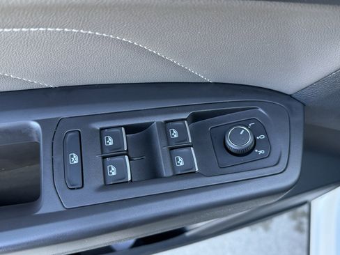 Used 2023 Volkswagen Atlas SE w/ Panoramic Sunroof Package image 15