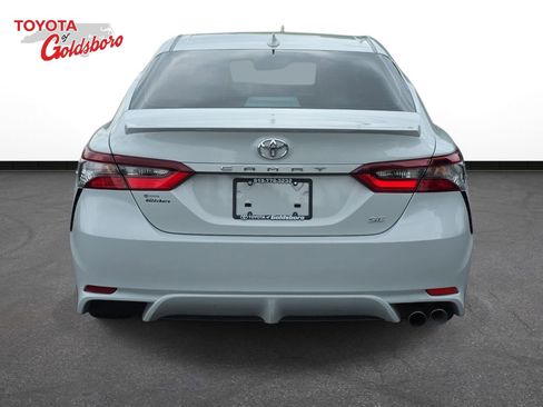 Used 2024 Toyota Camry SE w/ Convenience Package FWD image 6