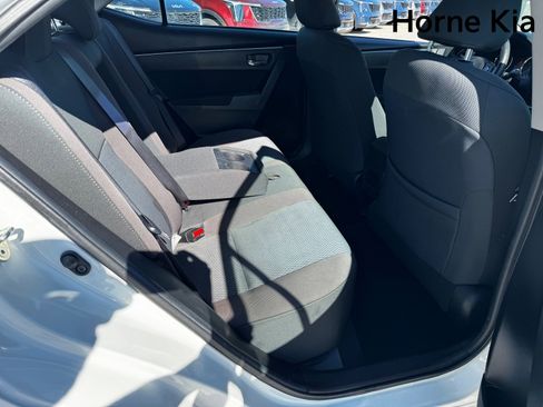 Used 2019 Toyota Corolla LE image 25