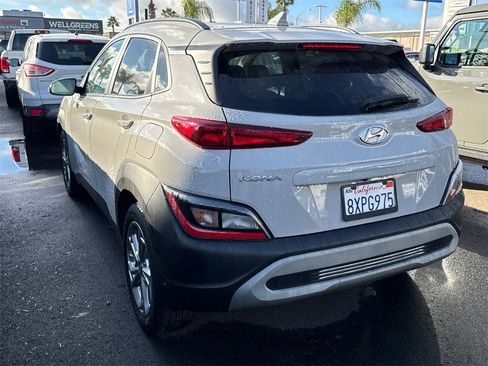 Used 2022 Hyundai Kona SEL image 20