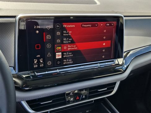 New 2026 Volkswagen Atlas Peak Edition image 9