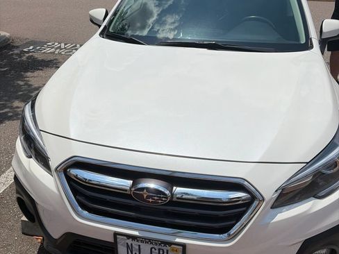 Used 2018 Subaru Outback 2.5i Limited AWD/4WD image 2