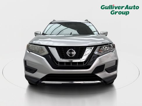 Used 2019 Nissan Rogue S w/ Special Edition Package FWD image 14