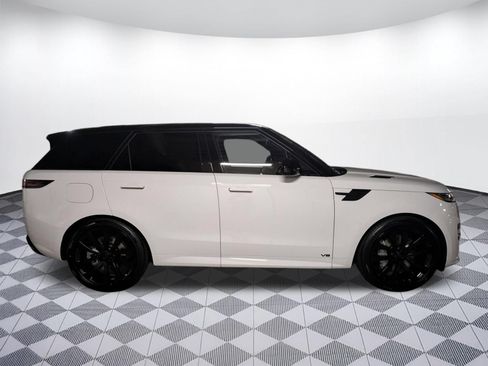 New 2026 Land Rover Range Rover Sport Dynamic SE AWD/4WD image 6