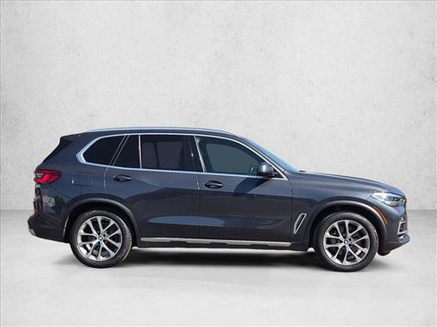 Used 2019 BMW X5 xDrive40i w/ Premium Package 2 AWD/4WD image 4